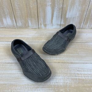 Skechers Women's Relaxed Fit Memory Foam Slip-on Gray Leather Shoes Size 7.5
